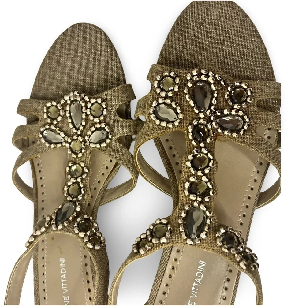 Adrienne Vittadini Natural Linen Jeweled Kitten Wedge Sandals Size 8